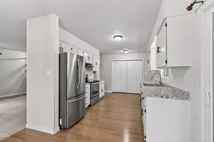 981 Upper Applegate Rd, Jacksonville, OR 97530 - Photo 8