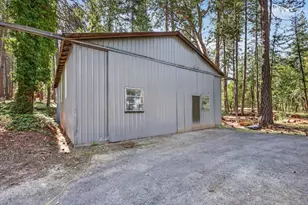 981 Upper Applegate Rd, Jacksonville, OR 97530 - Photo 26