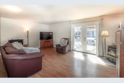 2157 NE Monterey Avenue, Bend, OR 97701 - Photo 2