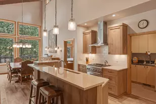 70836 Mountain Rose, Black Butte Ranch, OR 97759 - Photo 10