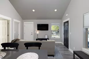 20134 Carson Creek Ct, Bend, OR 97702 - Photo 6