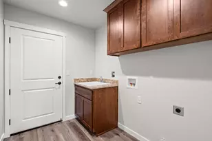 4730 Gebhard Rd, Central Point, OR 97502 - Photo 12