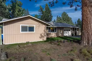 60834 Defiance St, Bend, OR 97702 - Photo 2