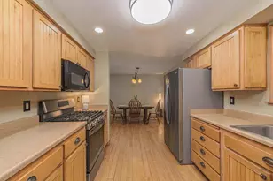 60834 Defiance St, Bend, OR 97702 - Photo 10