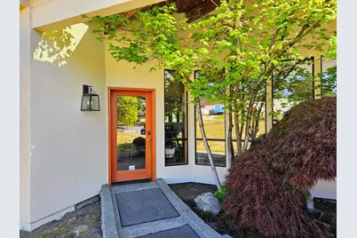 181 NW Bunnell Avenue, Grants Pass, OR 97526 - Photo 2