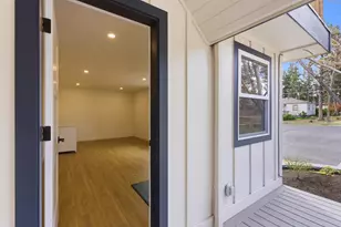 144 SW Cleveland Ave, Bend, OR 97702 - Photo 36