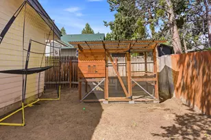 144 SW Cleveland Ave, Bend, OR 97702 - Photo 52