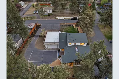 144 SW Cleveland Avenue, Bend, OR 97702 - Photo 42