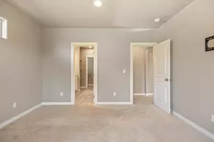 2510 NW Hemlock Wy, Redmond, OR 97756 - Photo 12