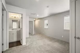 2366 NE Victor Pl, Bend, OR 97701 - Photo 14