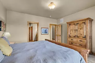 863 SW Blakely Rd, Bend, OR 97702 - Photo 14