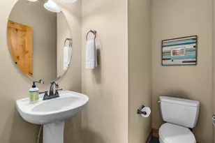 863 SW Blakely Rd, Bend, OR 97702 - Photo 22
