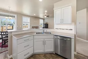 1770 SW 36th Way, Redmond, OR 97756 - Photo 6