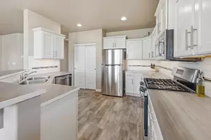 1770 SW 36th Way, Redmond, OR 97756 - Photo 8