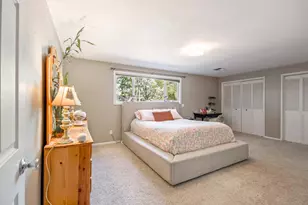 2236 NE Meadow Ln, Bend, OR 97701 - Photo 30
