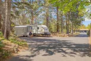 2236 NE Meadow Ln, Bend, OR 97701 - Photo 4