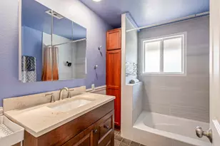 2236 NE Meadow Ln, Bend, OR 97701 - Photo 20