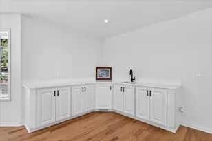 1544 Satellite, Medford, OR 97504 - Photo 38