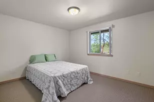 2410 Robertson Bridge Rd, Grants Pass, OR 97526 - Photo 24