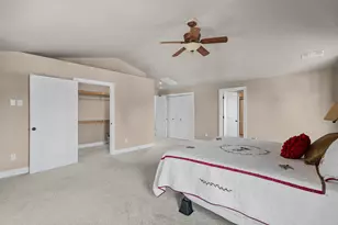 935 Applegate St, Jacksonville, OR 97530 - Photo 18