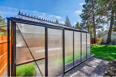 19563 Apache Road, Bend, OR 97702 - Photo 44