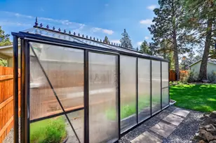 19563 Apache Rd, Bend, OR 97702 - Photo 44