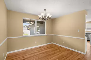 567 N Stoneham, Medford, OR 97504 - Photo 4