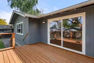 567 N Stoneham, Medford, OR 97504 - Photo 22