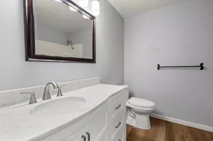 567 N Stoneham, Medford, OR 97504 - Photo 24