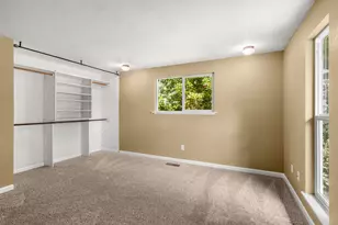 567 N Stoneham, Medford, OR 97504 - Photo 14