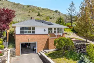 1103 Newcastle Ave, Klamath Falls, OR 97601 - Photo 2