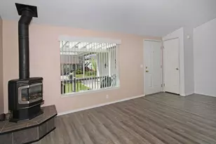2410 NE Buckwheat Ct, Bend, OR 97701 - Photo 8