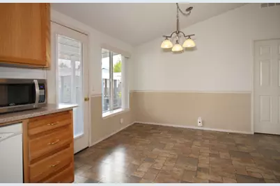 2410 NE Buckwheat Court, Bend, OR 97701 - Photo 12