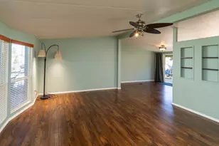 2633 SW Obsidian Ave, Redmond, OR 97756 - Photo 4