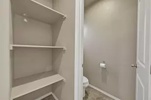 2426 NW Hemlock Wy, Redmond, OR 97756 - Photo 20