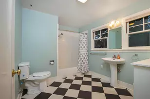 719 NW 3rd St, Grants Pass, OR 97526 - Photo 28