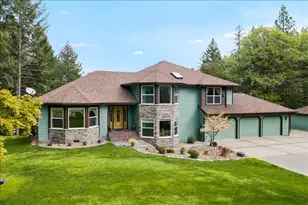 944 Sleepy Hollow Loop, Grants Pass, OR 97527 - Photo 1