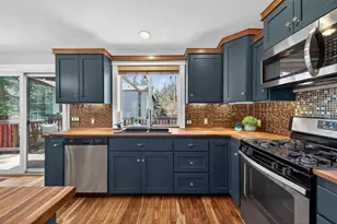 1213 SE Teakwood Dr, Bend, OR 97702 - Photo 12