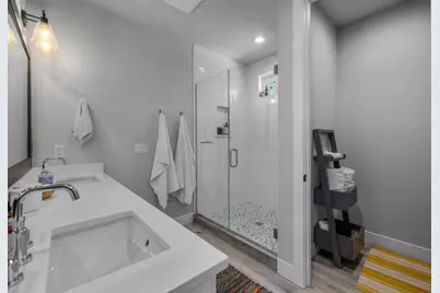 84 NW Portland Avenue, Bend, OR 97703 - Photo 16