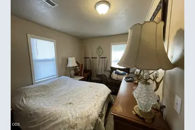 835 Cherry Street, Medford, OR 97501 - Photo 8