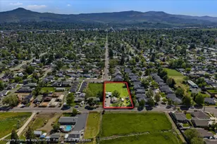849 Cherry St, Medford, OR 97501 - Photo 6