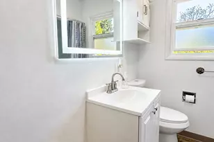 444 NE 12th St, Grants Pass, OR 97526 - Photo 20