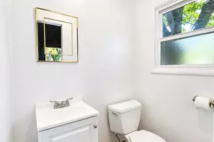 444 NE 12th St, Grants Pass, OR 97526 - Photo 26