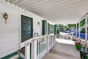 2252 Table Rock Rd, Medford, OR 97501 - Photo 6