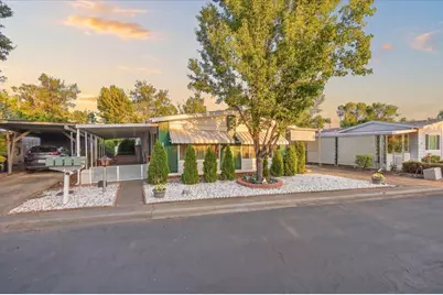 2252 Table Rock Road #SPC 206, Medford, OR 97501 - Photo 2