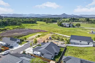 46 Terra Linda, Eagle Point, OR 97524 - Photo 40
