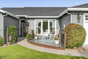 46 Terra Linda, Eagle Point, OR 97524 - Photo 2