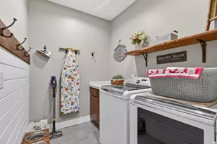 46 Terra Linda, Eagle Point, OR 97524 - Photo 24