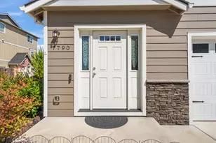 7790 Jacqueline Way, White City, OR 97503 - Photo 2
