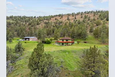 20480 Hwy 395 N, Mount Vernon, OR 97865 - Photo 1